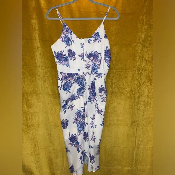 Chelsea 28 Sleeveless Faux Wrap Dress in Ivory Garden - Picture 9 of 14